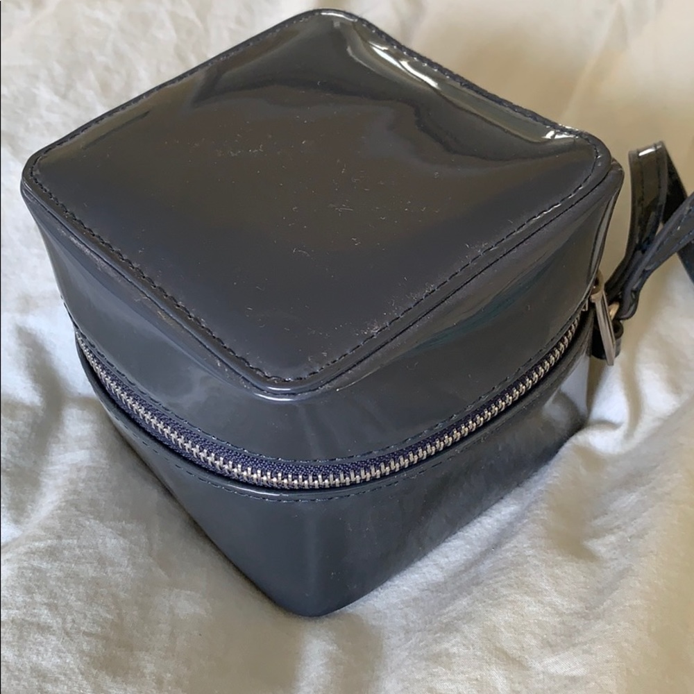 Urban outfitters wristlet (shelf)